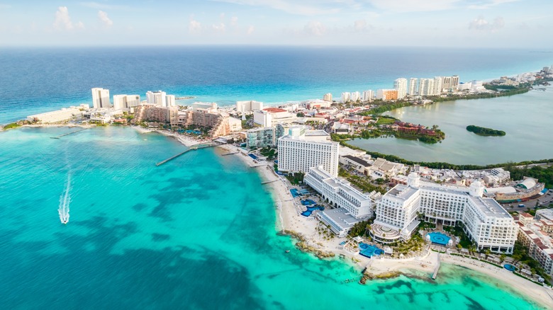 Cancún from above